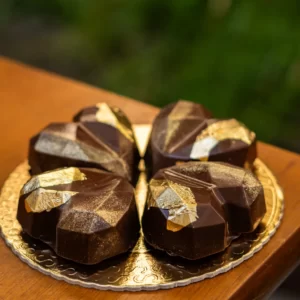 Corações Recheados Pintados a Mão