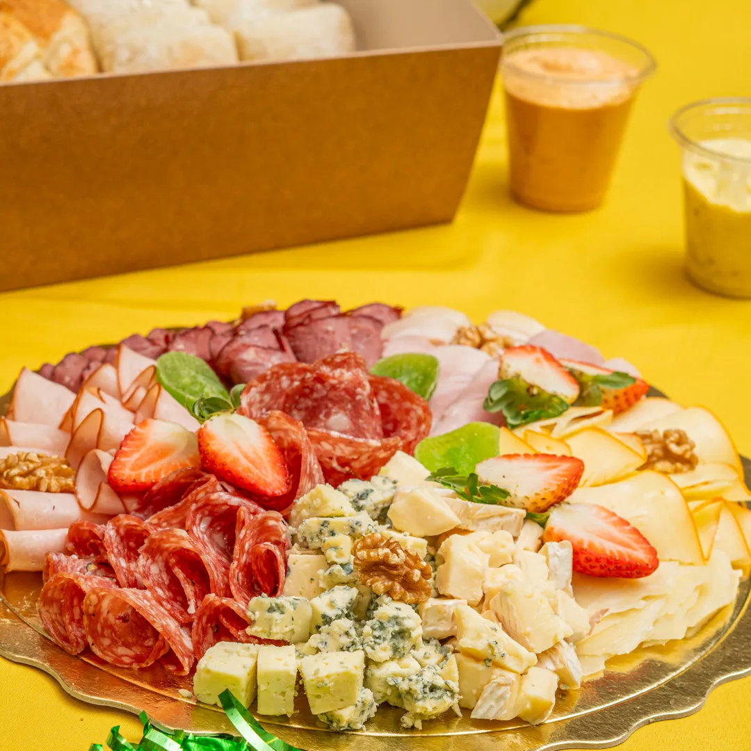 Party Box Tábua de Frios e Pãezinhos - Imagem 2